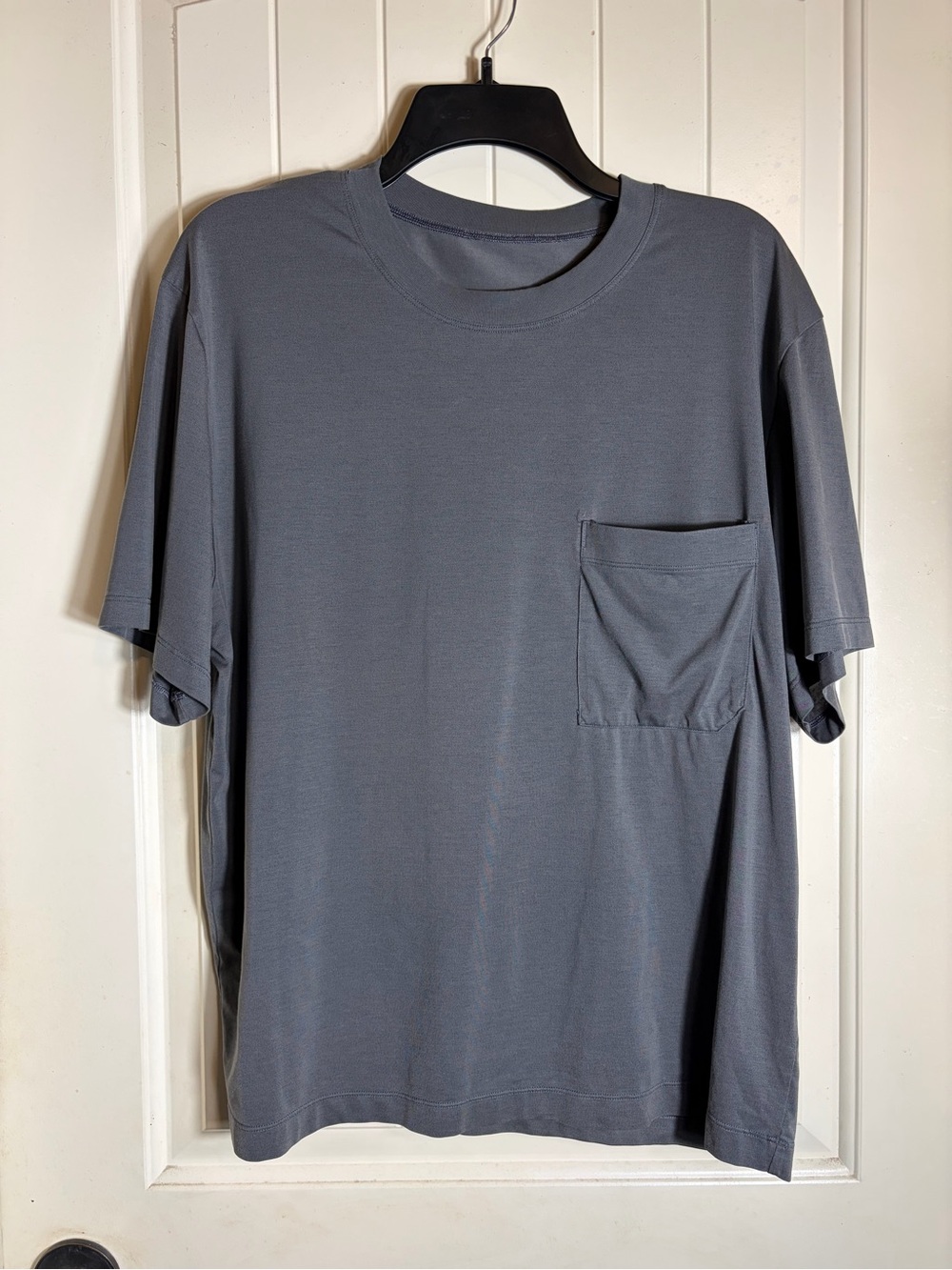 lululemon athletica Men's Short Sleeve Pocket Tee - Charcoal